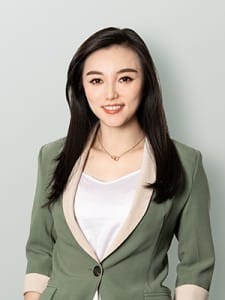 Property Agent Sophia Zhou