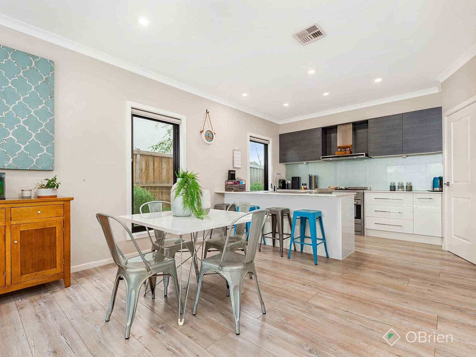 Property 2 Cartwright Grove, Cranbourne East VIC 3977 IMAGE