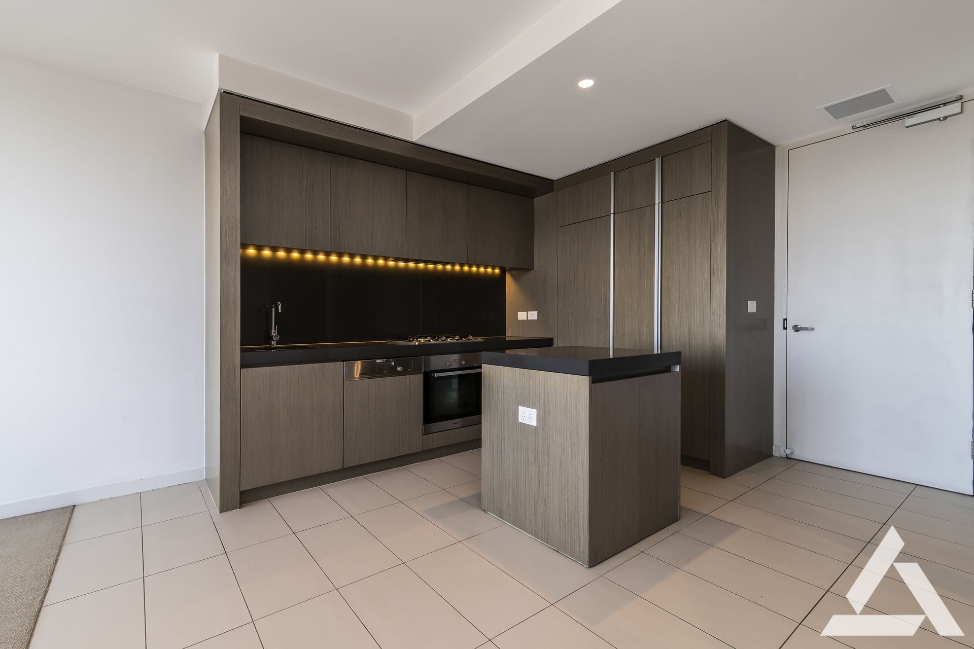 Property 2711/50 Albert Road, South Melbourne VIC 3205 IMAGE