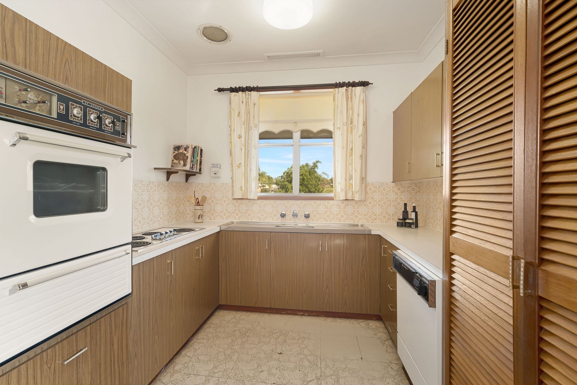 Property 12 Sun Hill Drive, Merewether Heights NSW 2291 IMAGE