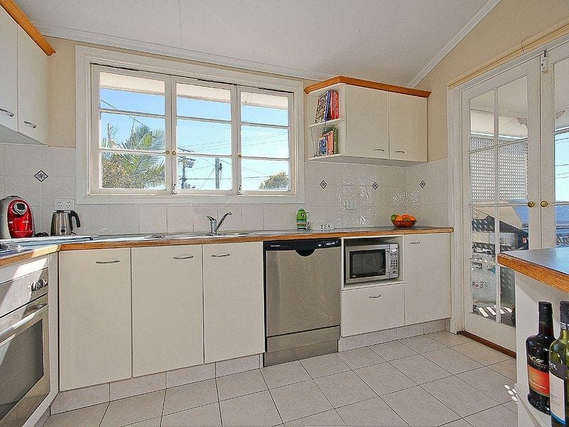 Property 11 Oceana Terrace, Manly QLD 4179 IMAGE