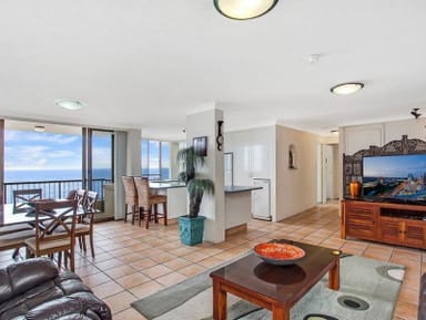 Property 45 'Southern Cross', 114 114 The Esplanade, Burleigh Heads QLD 4220 IMAGE 0