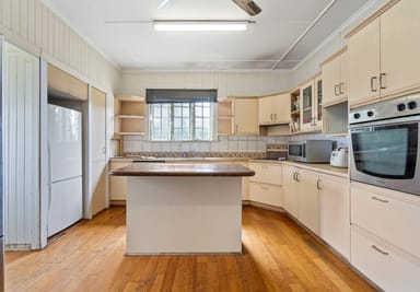 Property 71 Leicester Street, COORPAROO QLD 4151 IMAGE 0