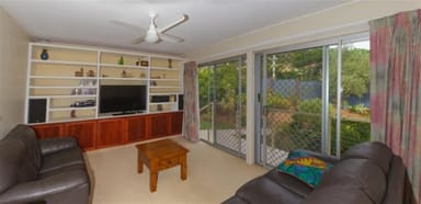 Property 90 Fegen  Drive, Moorooka QLD 4105 IMAGE 0