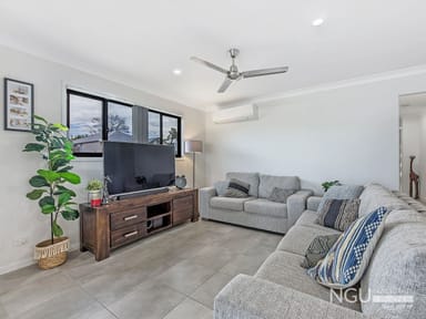 Property 20 Wright Crescent, Flinders View QLD 4305 IMAGE 0