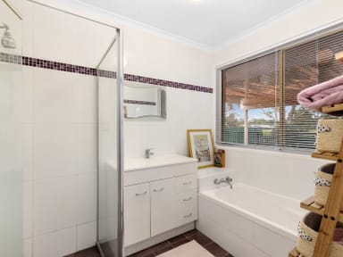 Property 22 Cadell Drive, HELENSVALE QLD 4212 IMAGE 0