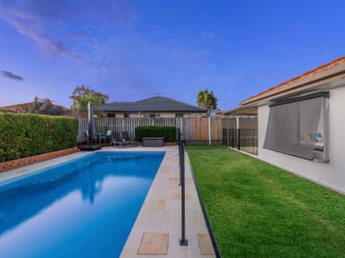 Property 35 Ross Place, WAKERLEY QLD 4154 IMAGE 0