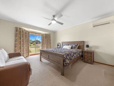 Property 44 Simpson Street, OXLEY VIC 3678 IMAGE 0