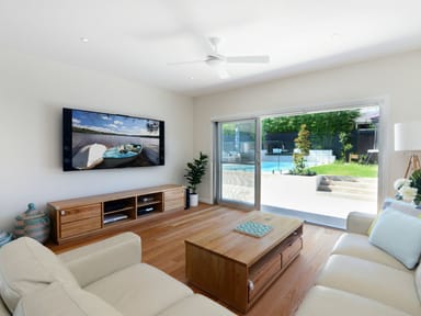 Property 8 Stirgess Avenue, Curl Curl NSW 2096 IMAGE 0