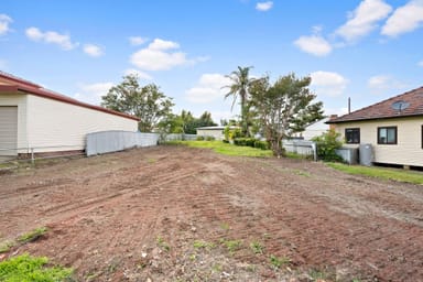 Property 13 Derna Road, Shortland NSW 2307 IMAGE 0