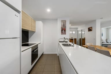 Property 3203, 1-7 Waterford Court, BUNDALL QLD 4217 IMAGE 0