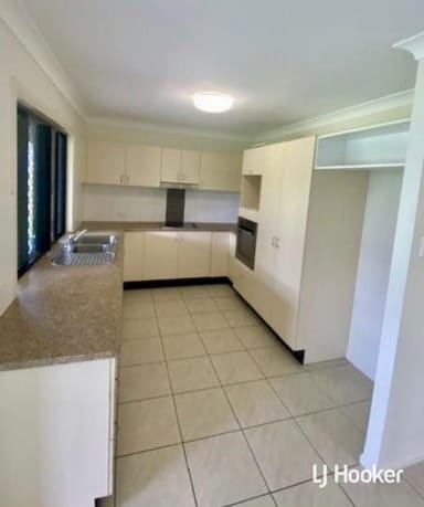 Property 30 Dungurra Place, BUSHLAND BEACH QLD 4818 IMAGE 0