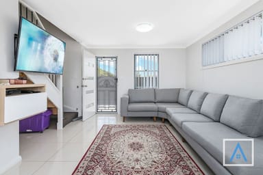 Property 4/86 Canberra Street, Oxley Park NSW 2760 IMAGE 0