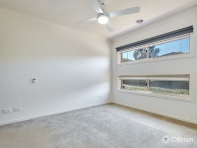 Property 2/3 Springwater Drive, Drouin VIC 3818 IMAGE 0