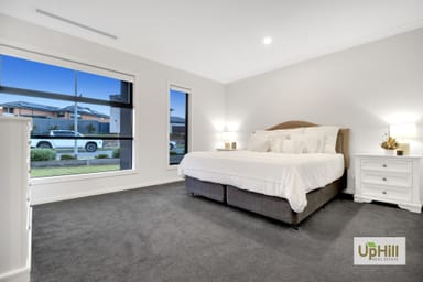Property 24 Gallant Drive, CLYDE NORTH VIC 3978 IMAGE 0