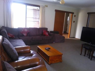 Property 9 Lesley crt, Wangaratta VIC 3677 IMAGE 0