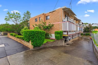 Property 2/552 Sandgate Rd, CLAYFIELD QLD 4011 IMAGE 0