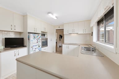 Property 8 Floral Place, Warrnambool VIC 3280 IMAGE 0
