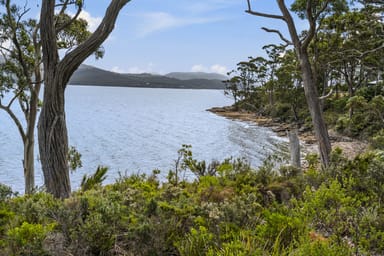 Property 16 and 18 Cray Point Parade, EGGS AND BACON BAY TAS 7112 IMAGE 0