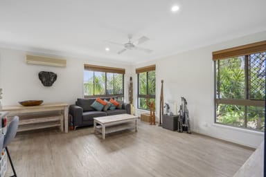 Property 5 Aird Court, HIGHLAND PARK QLD 4211 IMAGE 0