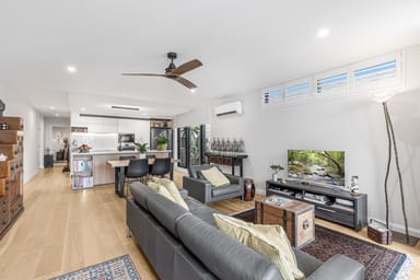 Property 2/92-96 Ernest Street, Manly QLD 4179 IMAGE 0