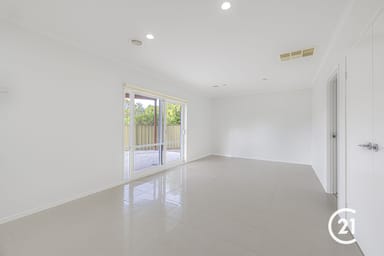 Property 21 Adelaide Crescent, Echuca VIC 3564 IMAGE 0