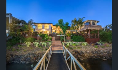 Property 28 Clear Water Bay Avenue, CLEAR ISLAND WATERS QLD 4226 IMAGE 0