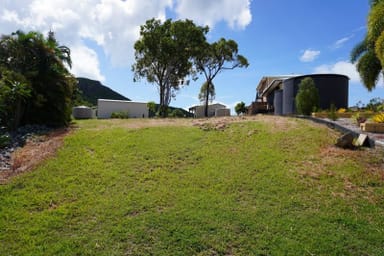 Property 18 Olden Court, Hideaway Bay QLD 4800 IMAGE 0