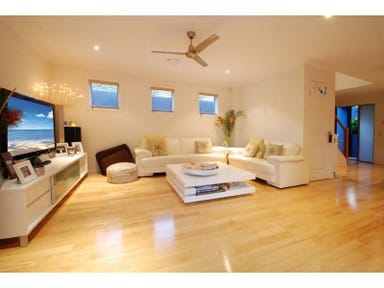 Property 2, 5 stephens St, BURLEIGH HEADS QLD 4220 IMAGE 0