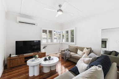 Property 28 Montfort Street, Cannon Hill QLD 4170 IMAGE 0