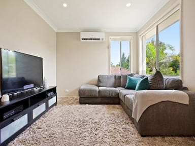 Property 33 Lillyvicks Crescent, AMBARVALE NSW 2560 IMAGE 0