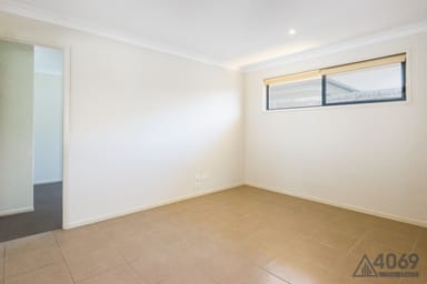 Property 6 Dinnigan Crescent, DURACK QLD 4077 IMAGE 0