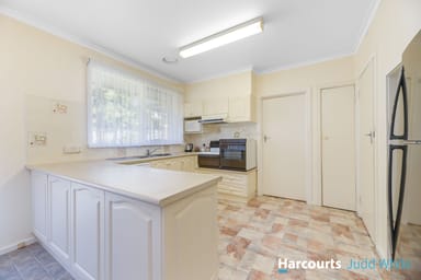 Property 8 Valley View Court, Glen Waverley VIC 3150 IMAGE 0