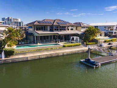 Property 17 Middle Quay Drive, BIGGERA WATERS QLD 4216 IMAGE 0