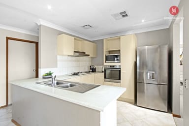 Property 39 Tamworth Crescent, HOXTON PARK NSW 2171 IMAGE 0