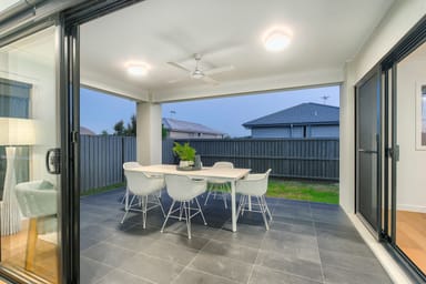 Property 18 Pinnibar Street, BRIDGEMAN DOWNS QLD 4035 IMAGE 0