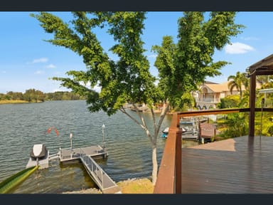 Property 190 Port Jackson Boulevard, CLEAR ISLAND WATERS QLD 4226 IMAGE 0