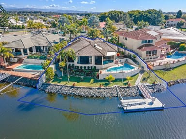 Property 7 Stargazer Place, Clear Island Waters QLD 4226 IMAGE 0
