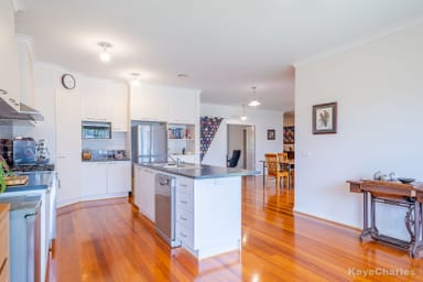 Property 8 Holm Park Road, BEACONSFIELD VIC 3807 IMAGE 0