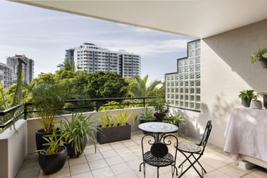 Property 10, 39 Cairns Street, KANGAROO POINT QLD 4169 IMAGE 0