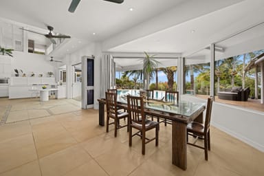 Property 5247 Captain Cook Highway, OAK BEACH QLD 4877 IMAGE 0
