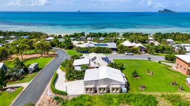 Property 2 Blackcurrant Drive, HIDEAWAY BAY QLD 4800 IMAGE 0