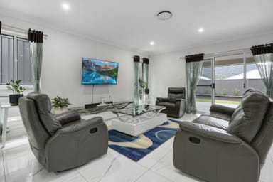 Property 40 Crystal Avenue, HORSLEY NSW 2530 IMAGE 0