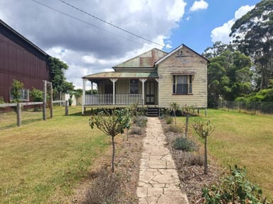 Property 19 Esk Street, CROWS NEST QLD 4355 IMAGE 0