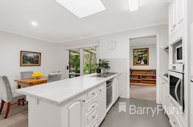 Property 2/74 Mountain View Road, Montmorency VIC 3094 IMAGE 0
